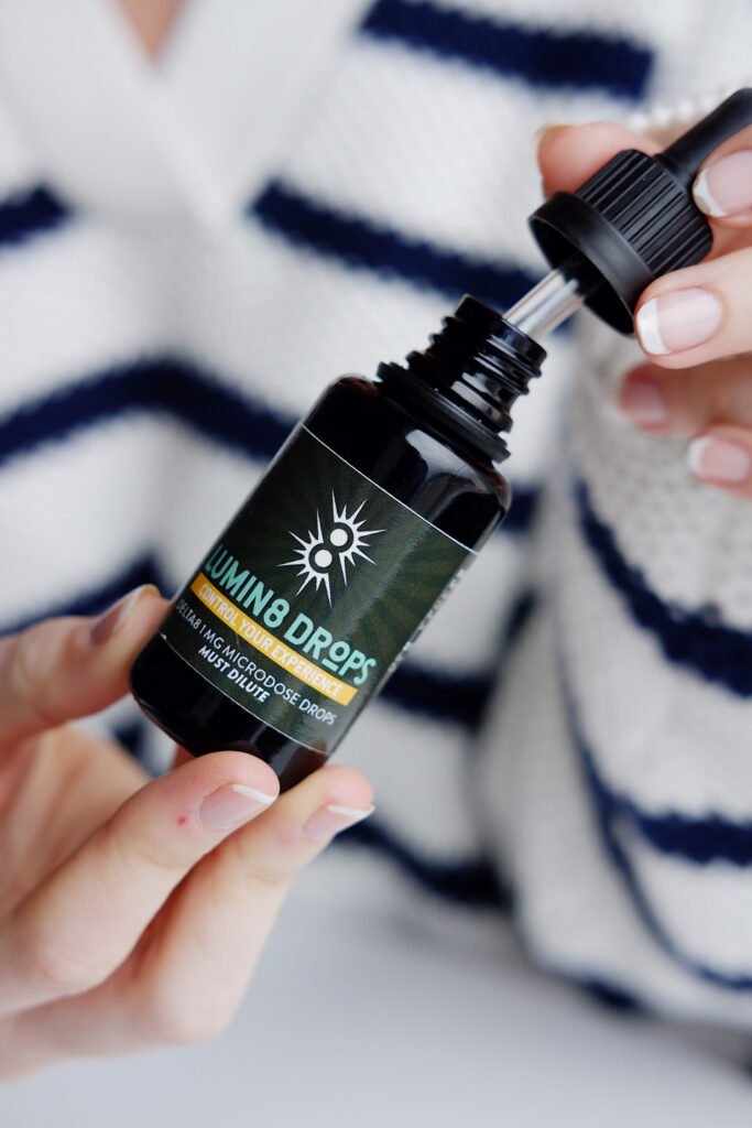 Lumin8 Drops bottle